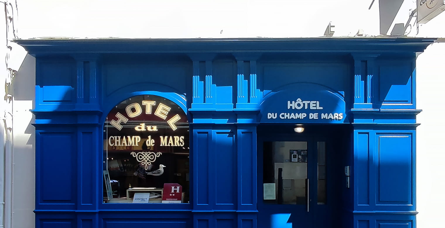 facade_hotel-champ-de-mars_st-brieuc