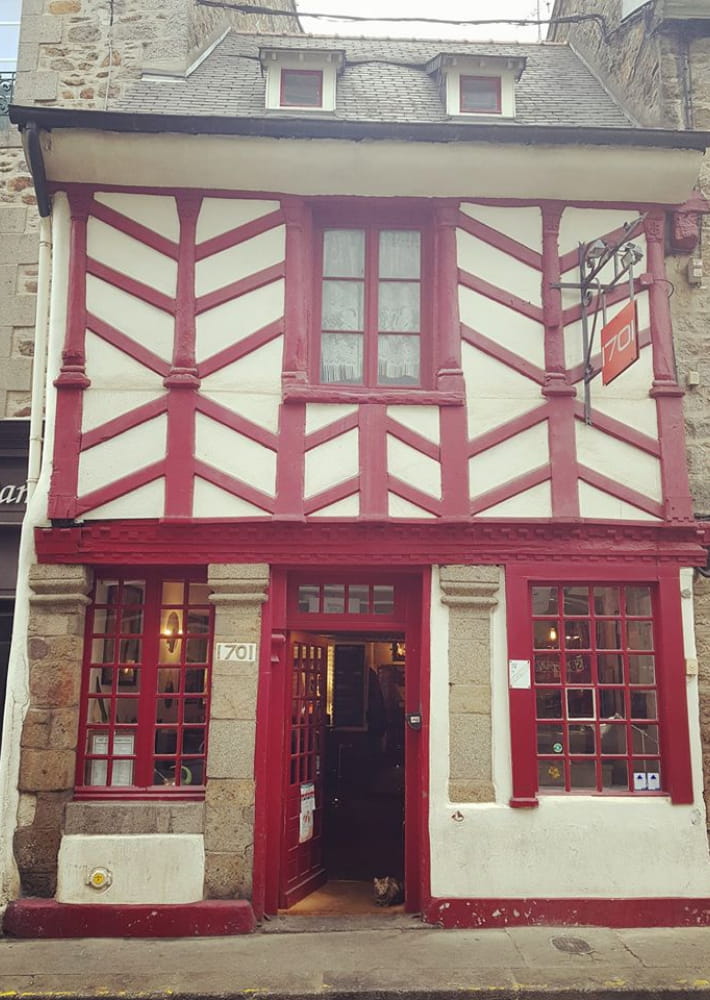 Bar_le_1701_Saint-brieuc_facade