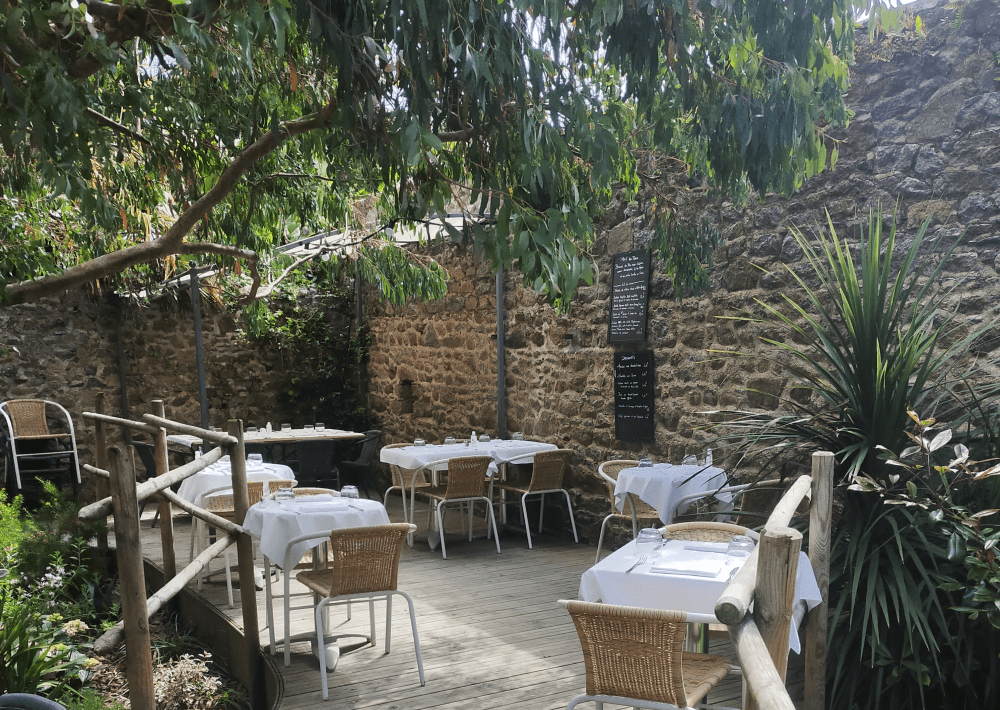 restaurant_la_bergerie_saint-brieuc_photo_terrasse_dejeuner