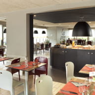 restaurant_campanile_langueux_salle_2